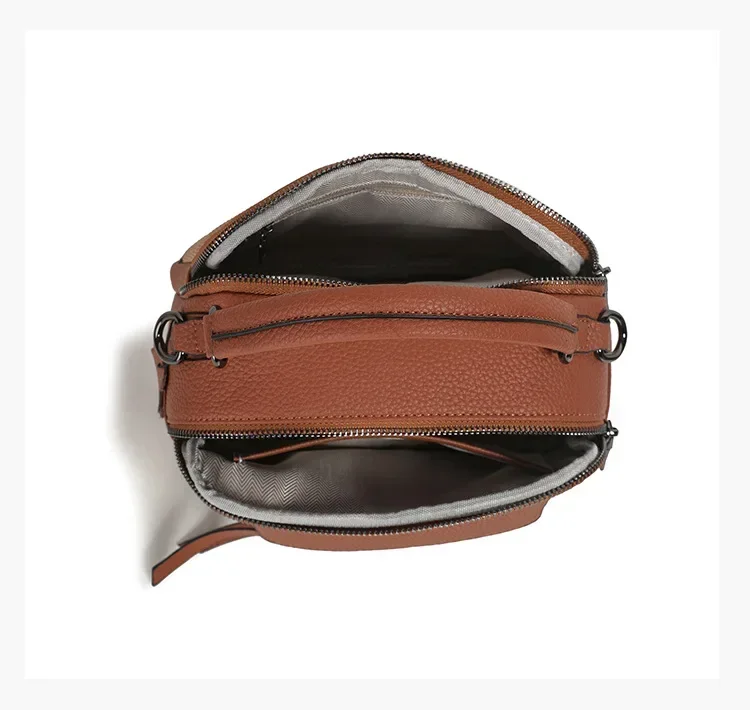 Classic Elegant Leather Crossbody Diaper Bag: Luxury Women's Handbag With Vintage Designer Look And Large Capacity Messenger