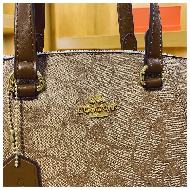 Iconic Messenger Designer Diaper Bag For Women Luxury Leather Tote Elegant Crossbody Bag Stylish Fashion
