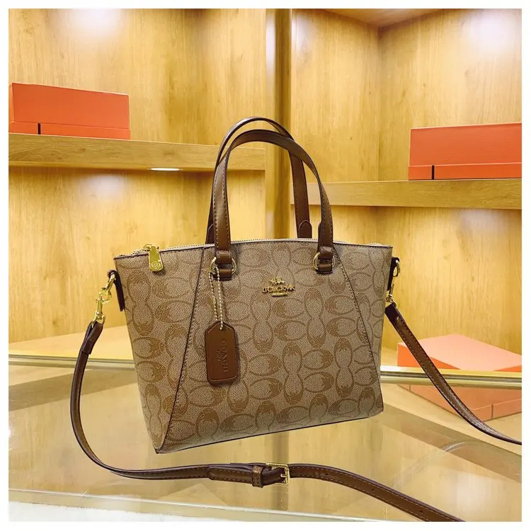 Iconic Messenger Designer Diaper Bag For Women Luxury Leather Tote Elegant Crossbody Bag Stylish Fashion