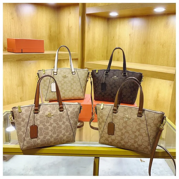Iconic Messenger Designer Diaper Bag For Women Luxury Leather Tote Elegant Crossbody Bag Stylish Fashion