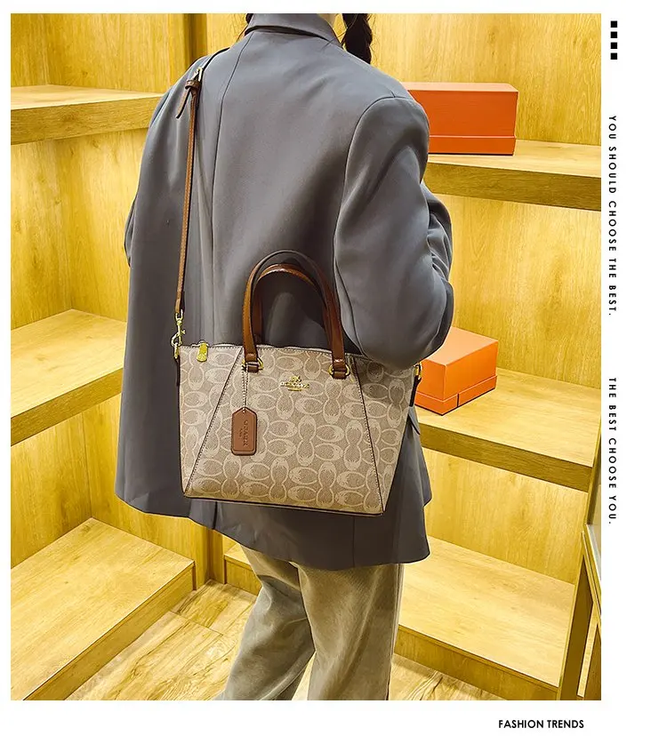 Iconic Messenger Designer Diaper Bag For Women Luxury Leather Tote Elegant Crossbody Bag Stylish Fashion