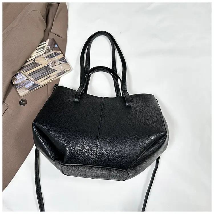 Large capacity outdoor casual handbag, new fashionable zipper shoulder bag, women's fashionable crossbody bag