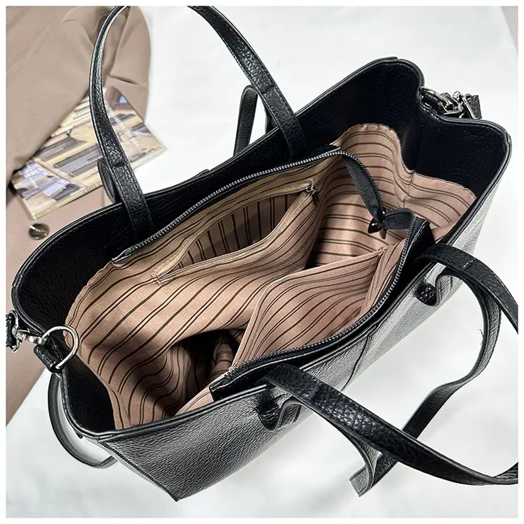 Large capacity outdoor casual handbag, new fashionable zipper shoulder bag, women's fashionable crossbody bag