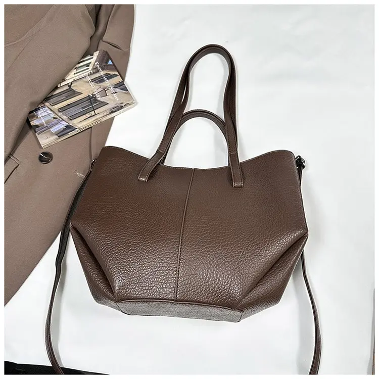Large capacity outdoor casual handbag, new fashionable zipper shoulder bag, women's fashionable crossbody bag