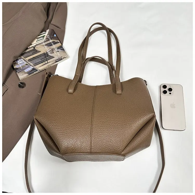 Large capacity outdoor casual handbag, new fashionable zipper shoulder bag, women's fashionable crossbody bag