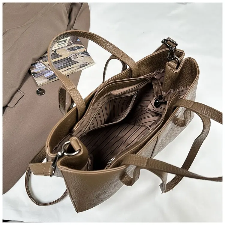 Large capacity outdoor casual handbag, new fashionable zipper shoulder bag, women's fashionable crossbody bag