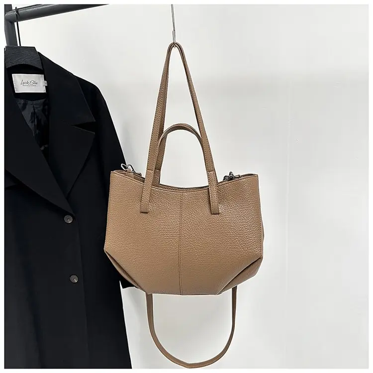 Large capacity outdoor casual handbag, new fashionable zipper shoulder bag, women's fashionable crossbody bag