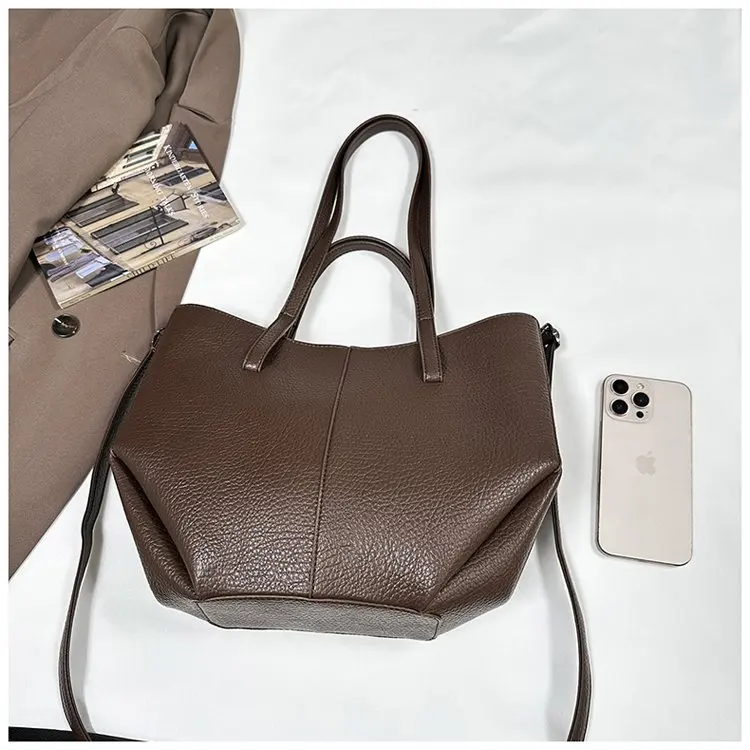 Large capacity outdoor casual handbag, new fashionable zipper shoulder bag, women's fashionable crossbody bag