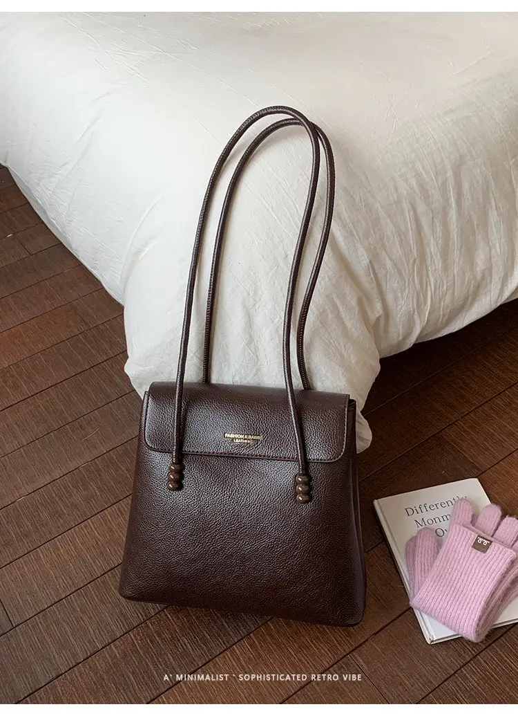 Simple Chic Diaper Bag Women's Luxury Leather Tote Vintage Crossbody Bag Minimalist Designer Large Capacity Elegant