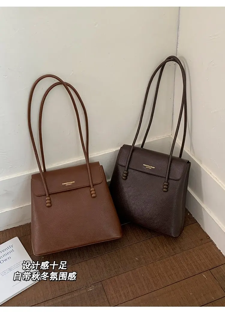 Simple Chic Diaper Bag Women's Luxury Leather Tote Vintage Crossbody Bag Minimalist Designer Large Capacity Elegant