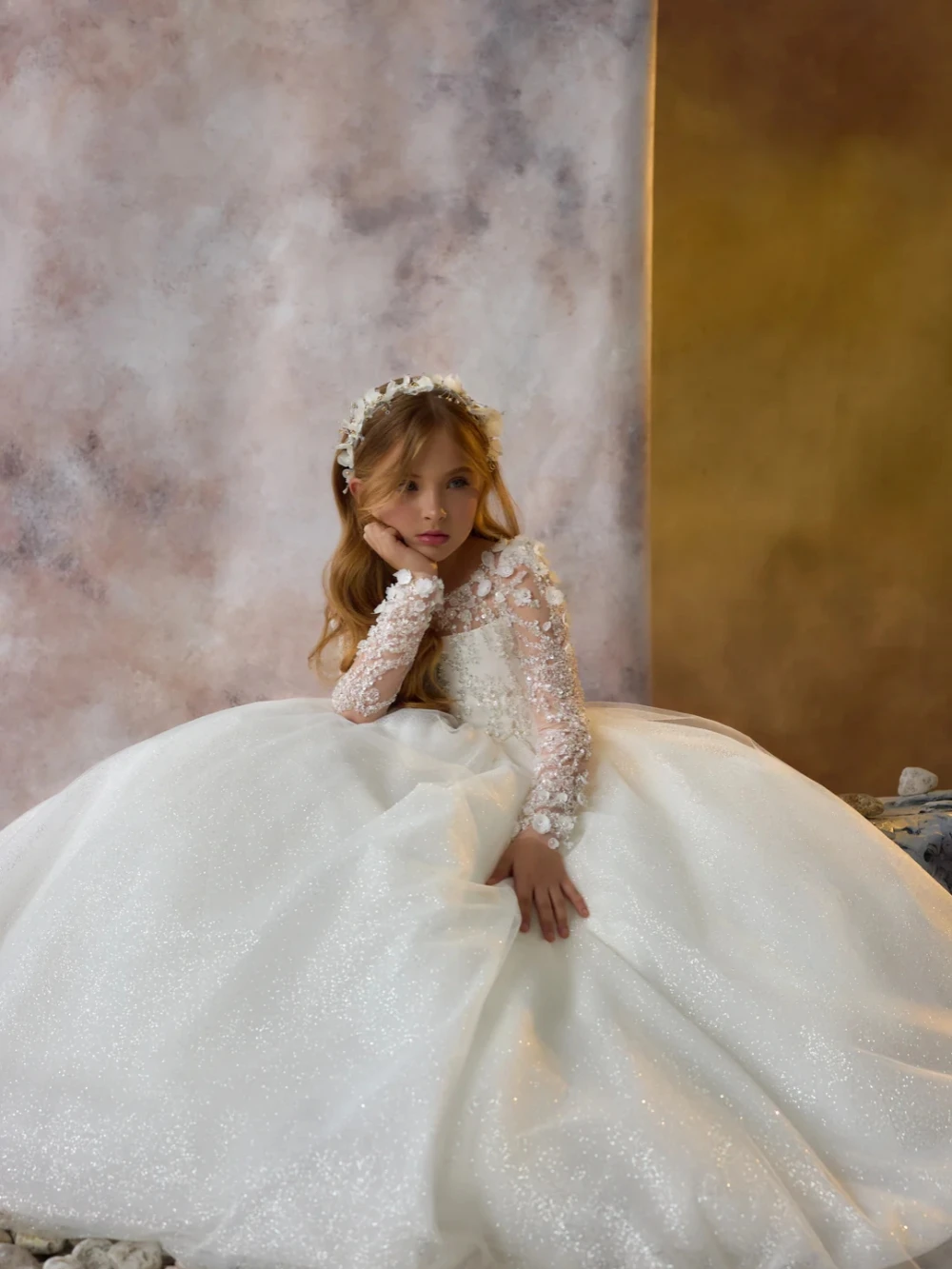 Graceful White Beadded Kids Dresses With 3D Flower Dace Performance Wear Classic O-neck Long Sleeve Princess Gown For Girls