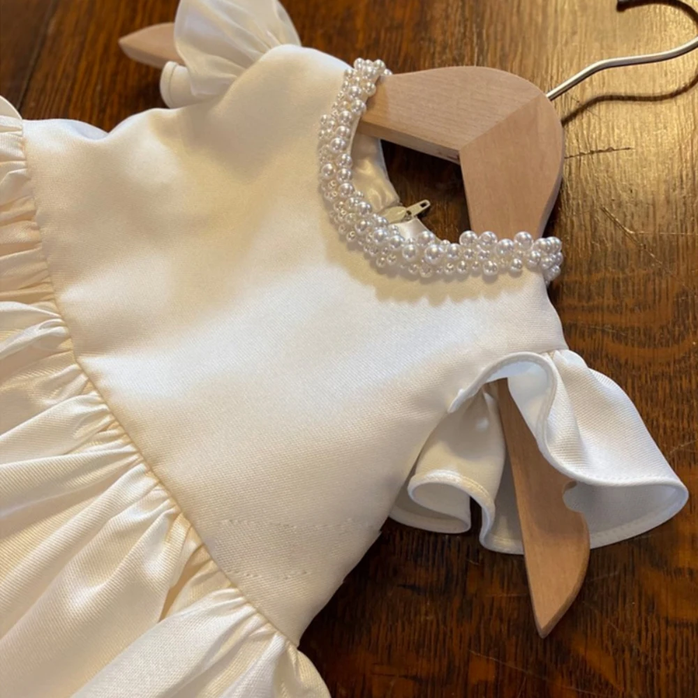 2026 New White Sparkly Pearls Kids Princess Gown For Piano Performance Elegant Simple Oneck Sleeveless Girls Dresses 80-160cm
