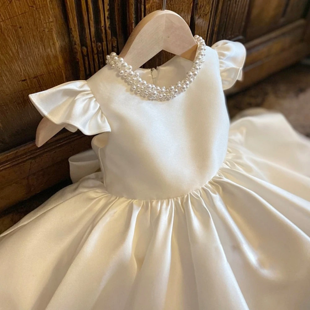 2026 New White Sparkly Pearls Kids Princess Gown For Piano Performance Elegant Simple Oneck Sleeveless Girls Dresses 80-160cm