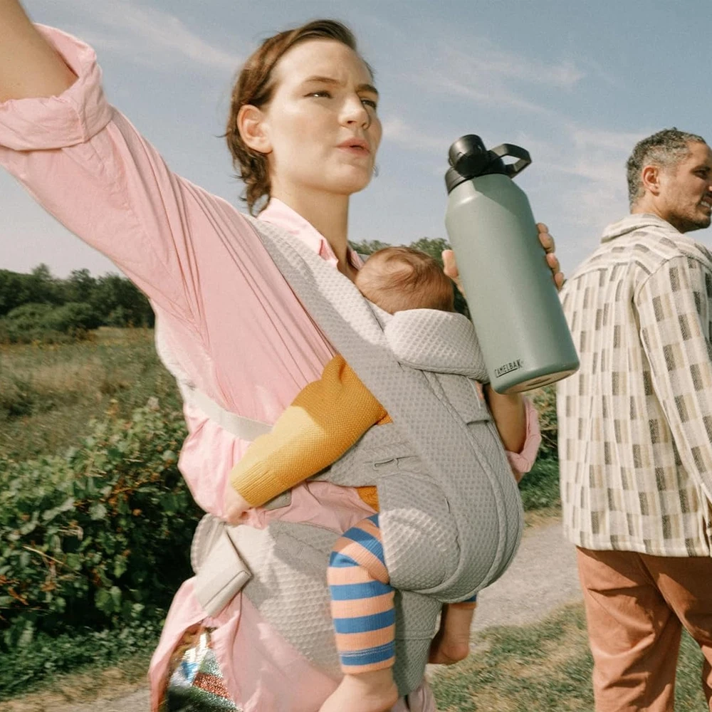 Egobaby Omini the 360 Is a Breathable Mesh Baby Carrier with Ventilation All Around. Designed for Infants to Toddlers. Features Lumbar Support.