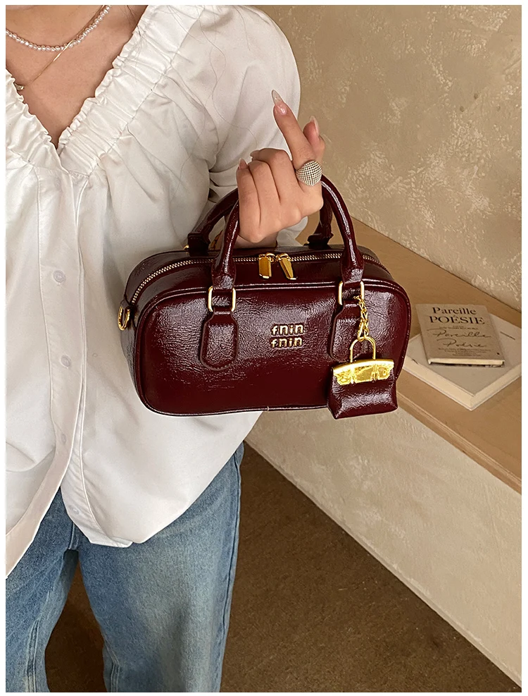 Trendy Classic Designer Diaper Bag Women's Large Capacity Leather Tote Luxury Minimalist Elegant Vintage Fashionable Shoulder