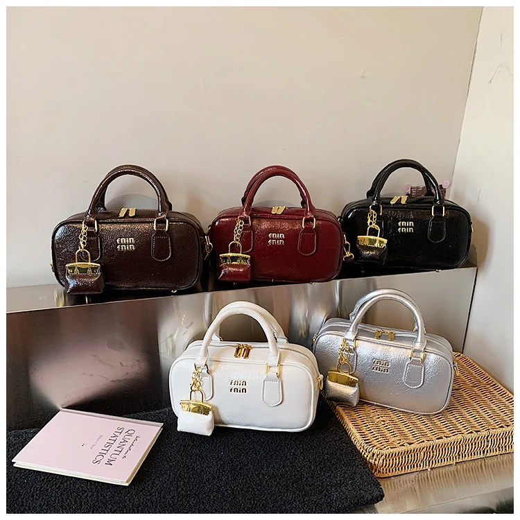 Trendy Classic Designer Diaper Bag Women's Large Capacity Leather Tote Luxury Minimalist Elegant Vintage Fashionable Shoulder