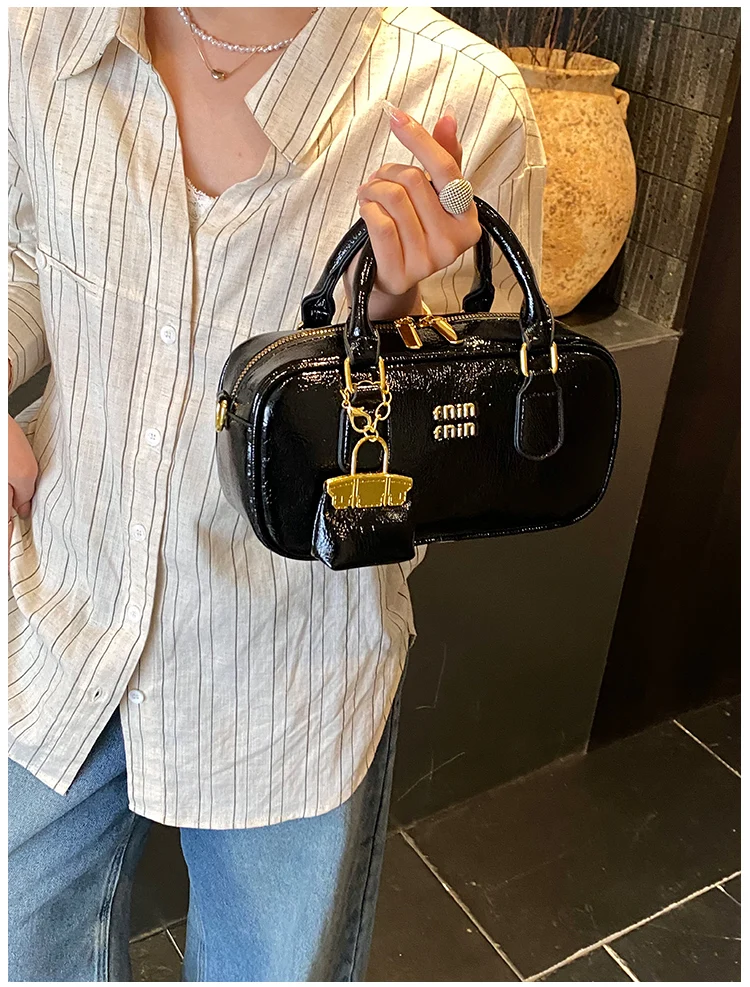 Trendy Classic Designer Diaper Bag Women's Large Capacity Leather Tote Luxury Minimalist Elegant Vintage Fashionable Shoulder