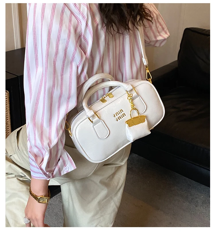Trendy Classic Designer Diaper Bag Women's Large Capacity Leather Tote Luxury Minimalist Elegant Vintage Fashionable Shoulder