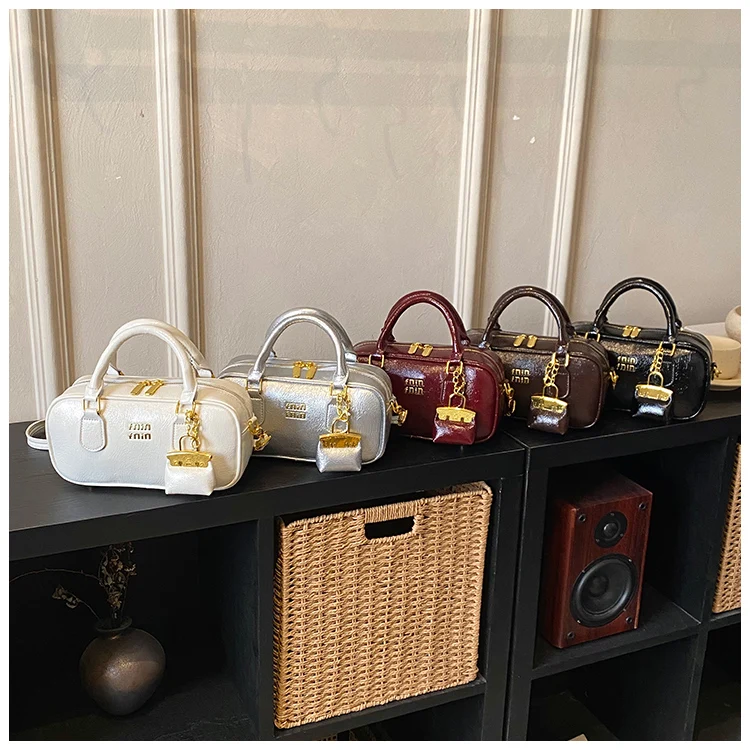 Trendy Classic Designer Diaper Bag Women's Large Capacity Leather Tote Luxury Minimalist Elegant Vintage Fashionable Shoulder