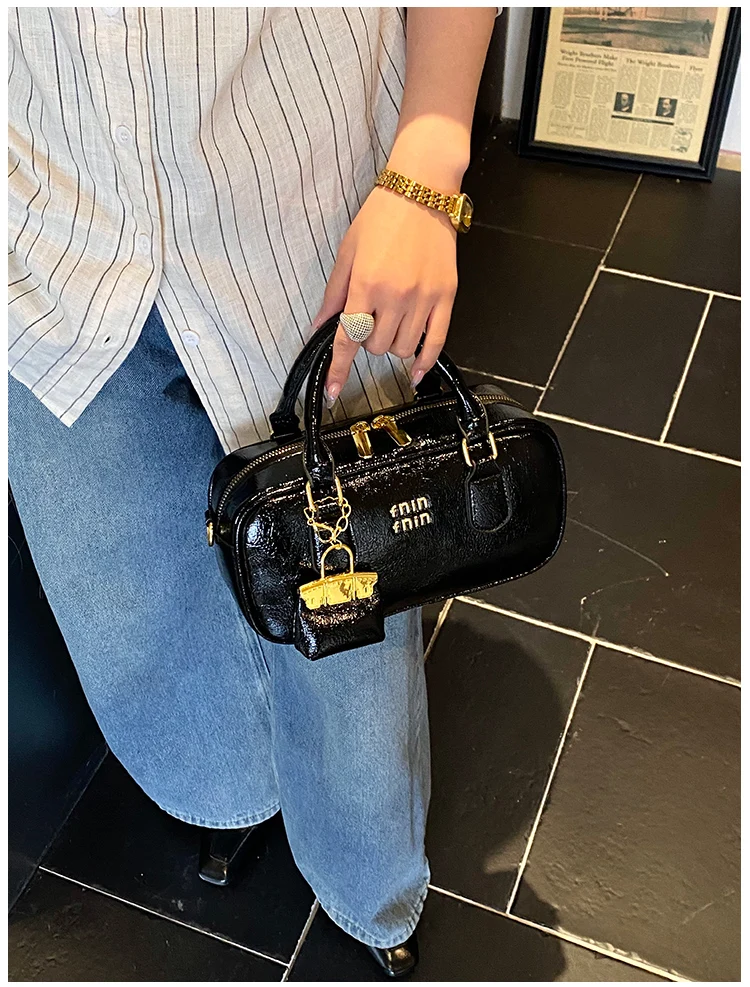 Trendy Classic Designer Diaper Bag Women's Large Capacity Leather Tote Luxury Minimalist Elegant Vintage Fashionable Shoulder
