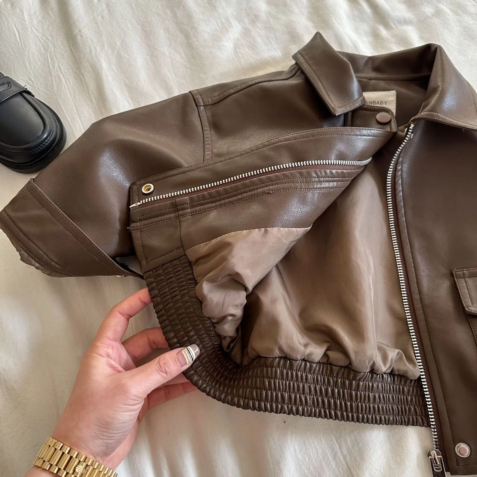 Childrens Jacket 2026 Autumn New Solid Color Collar Leather Jacket for Boys and Girls Baby Short Coat Trendy
