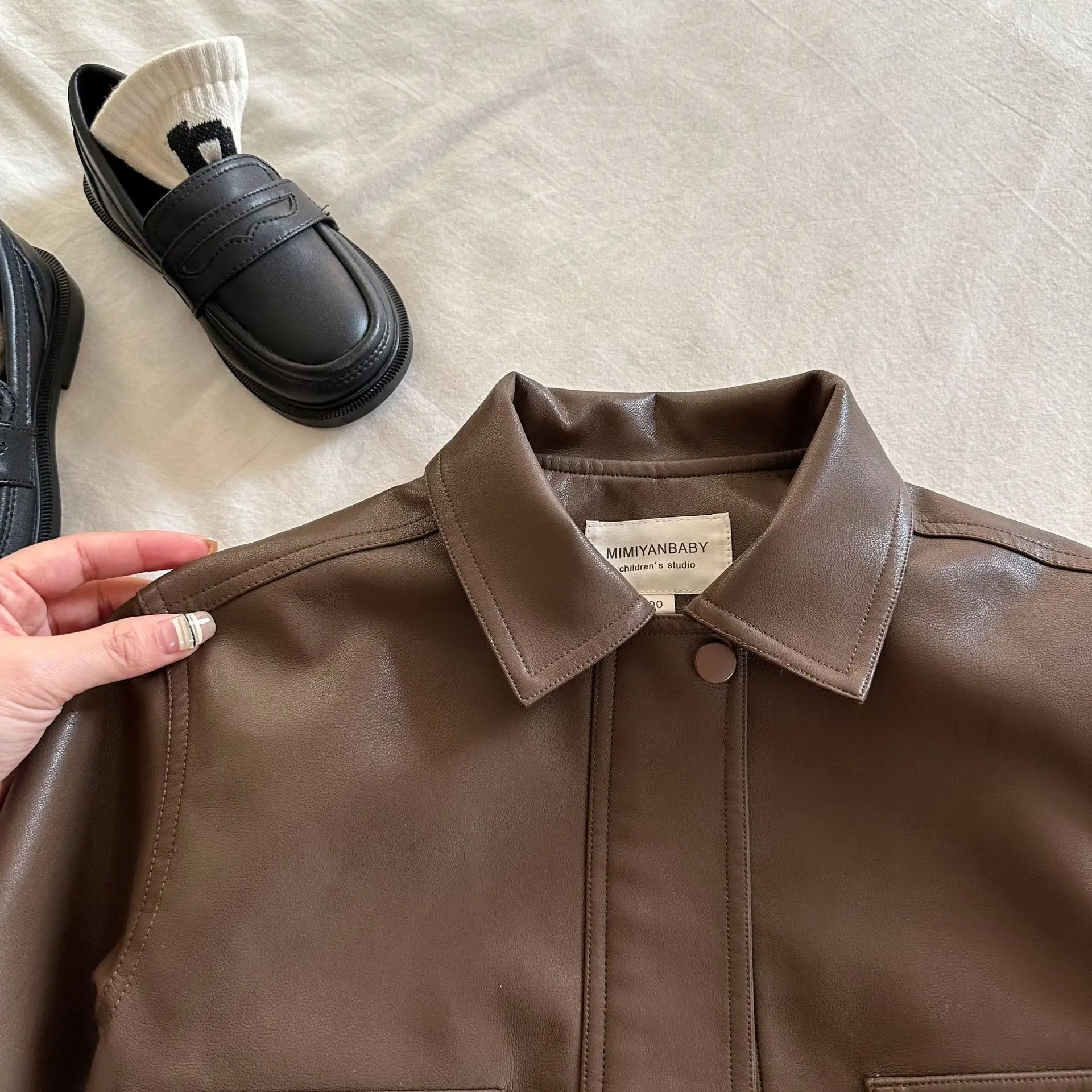 Childrens Jacket 2026 Autumn New Solid Color Collar Leather Jacket for Boys and Girls Baby Short Coat Trendy