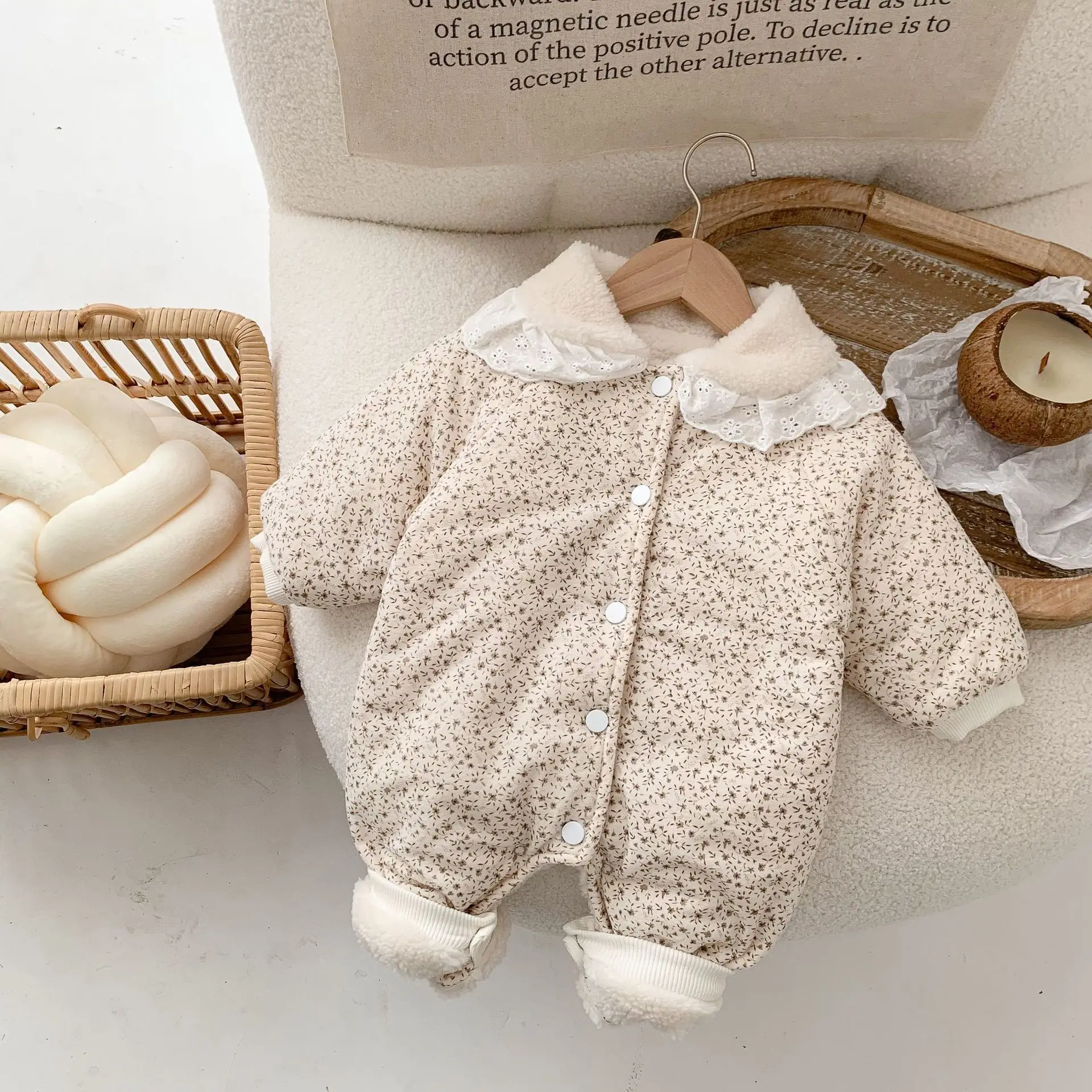 2026 Winter Plush Thicken Baby Romper Toddler Girls Boys Jumpsuit One-Pieces Bodysuits Baby Padded Thickened Crawling Suit