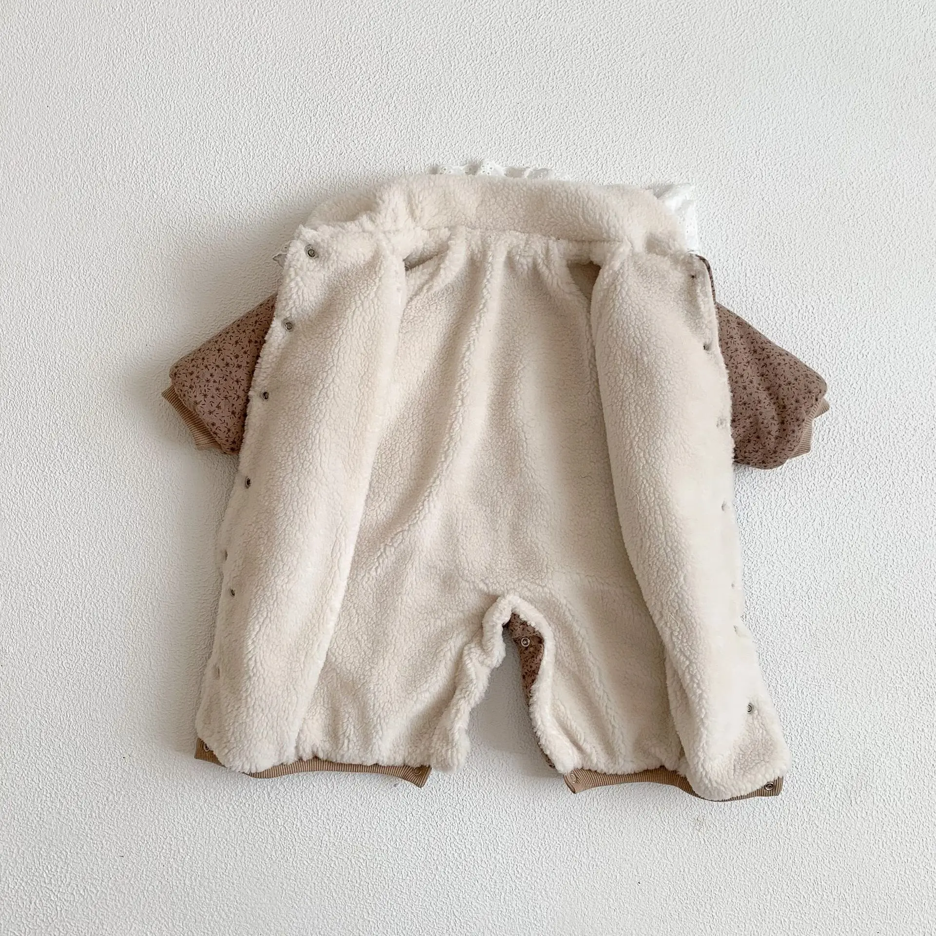 2026 Winter Plush Thicken Baby Romper Toddler Girls Boys Jumpsuit One-Pieces Bodysuits Baby Padded Thickened Crawling Suit