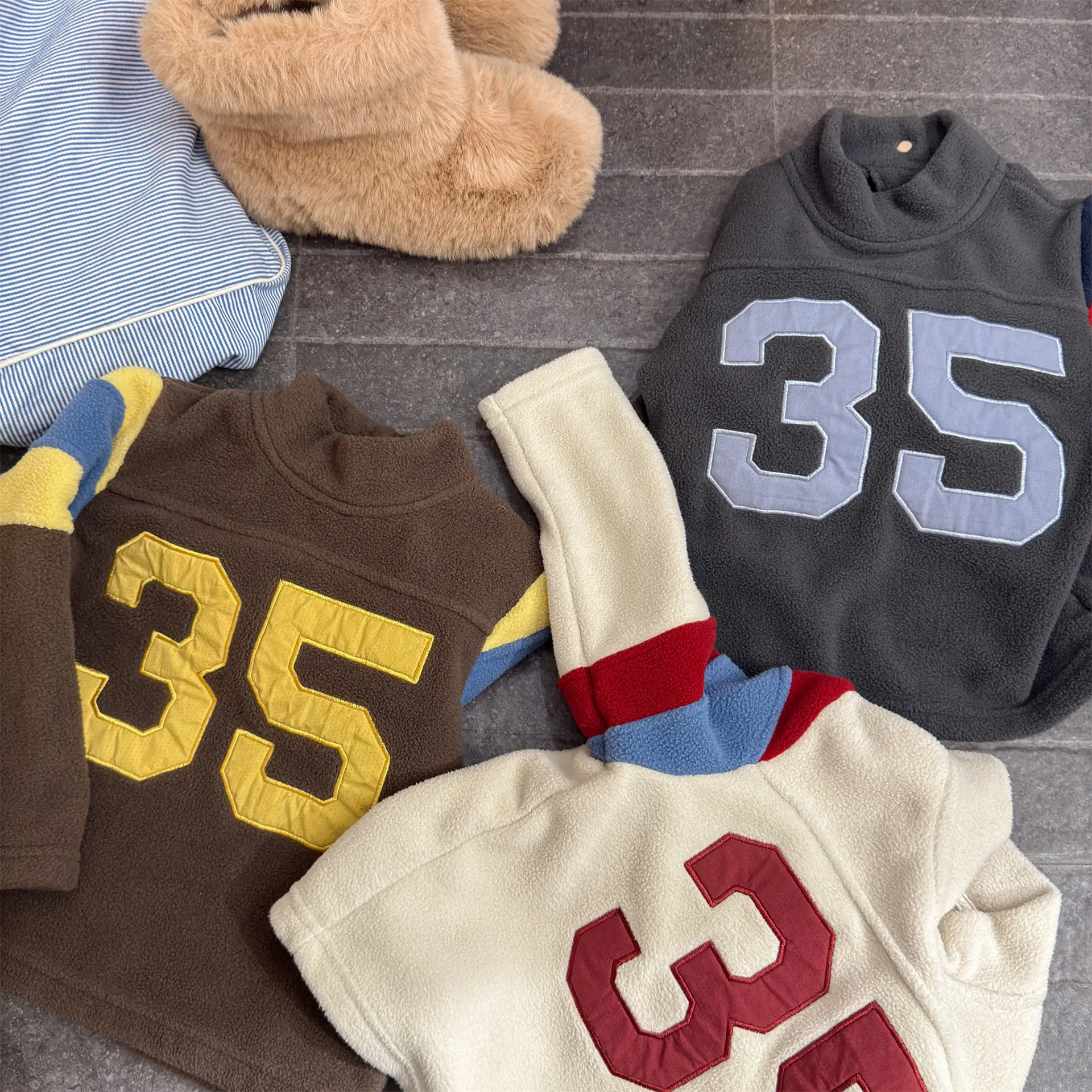 2025 Winter New Children Fleece Sweatshirt Baby Fashion Letter Tops Boys Girls Warm Pullover Baby Long Sleeve Casual Sweatshirt