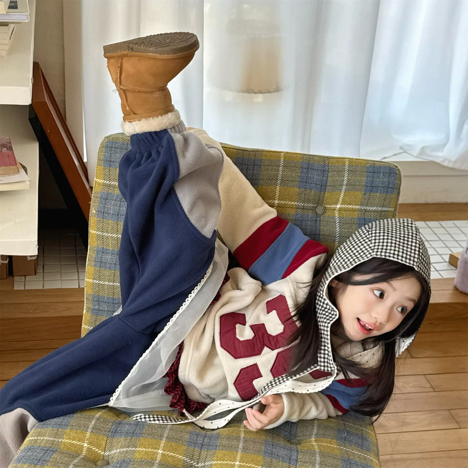2025 Winter New Children Fleece Sweatshirt Baby Fashion Letter Tops Boys Girls Warm Pullover Baby Long Sleeve Casual Sweatshirt