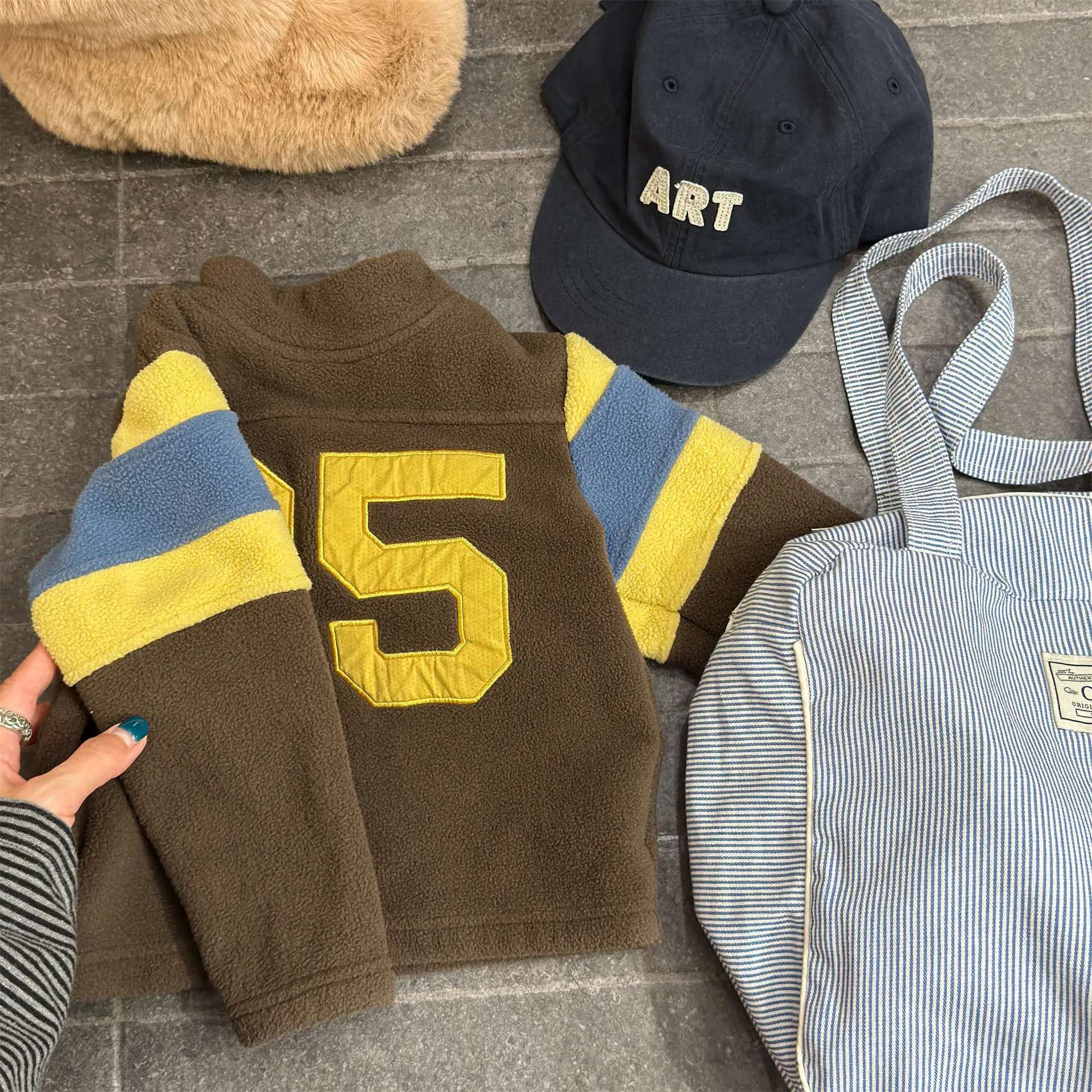 2025 Winter New Children Fleece Sweatshirt Baby Fashion Letter Tops Boys Girls Warm Pullover Baby Long Sleeve Casual Sweatshirt