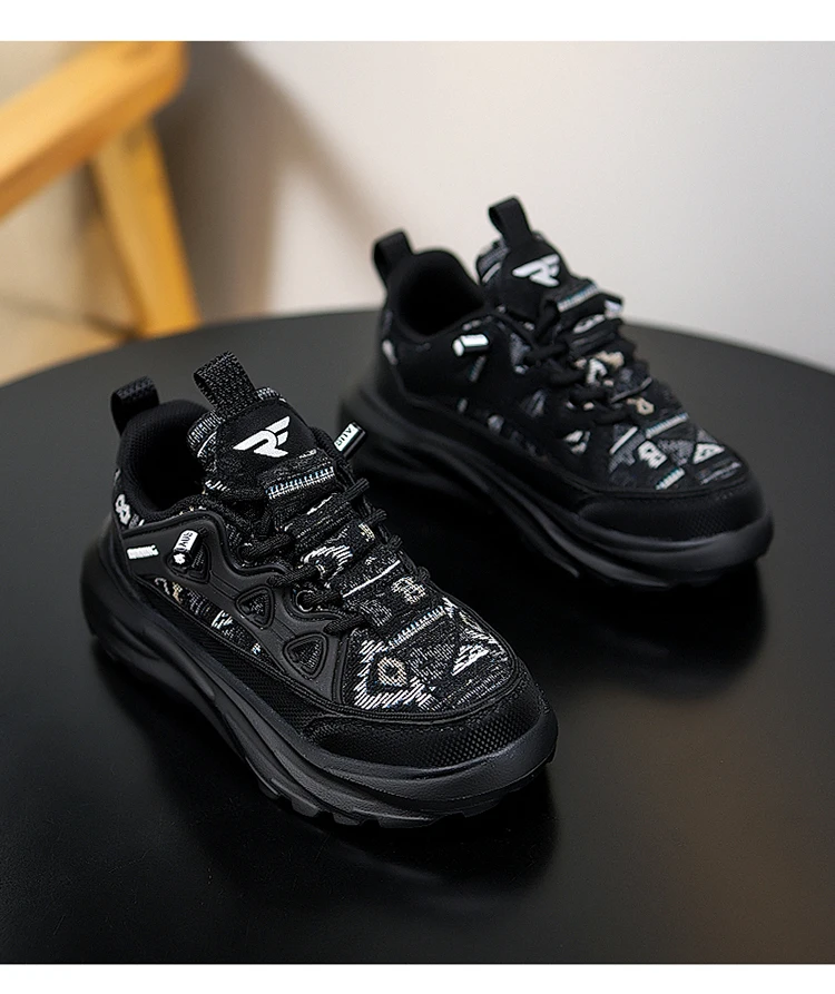 A pair of children's four-season mesh breathable sports shoes, thick sole wear-resistant dad shoes, sizes 30-39，LY-L9803