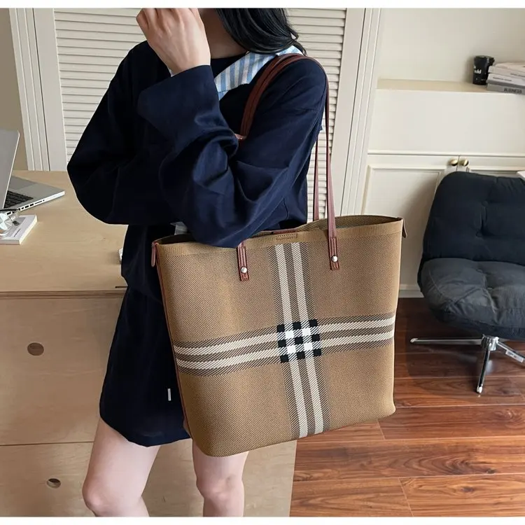 Elegant Leather Classic Designer Paris Fashion Large Capacity Diaper Bag For Women Best Superstar Show Chic Crossbody