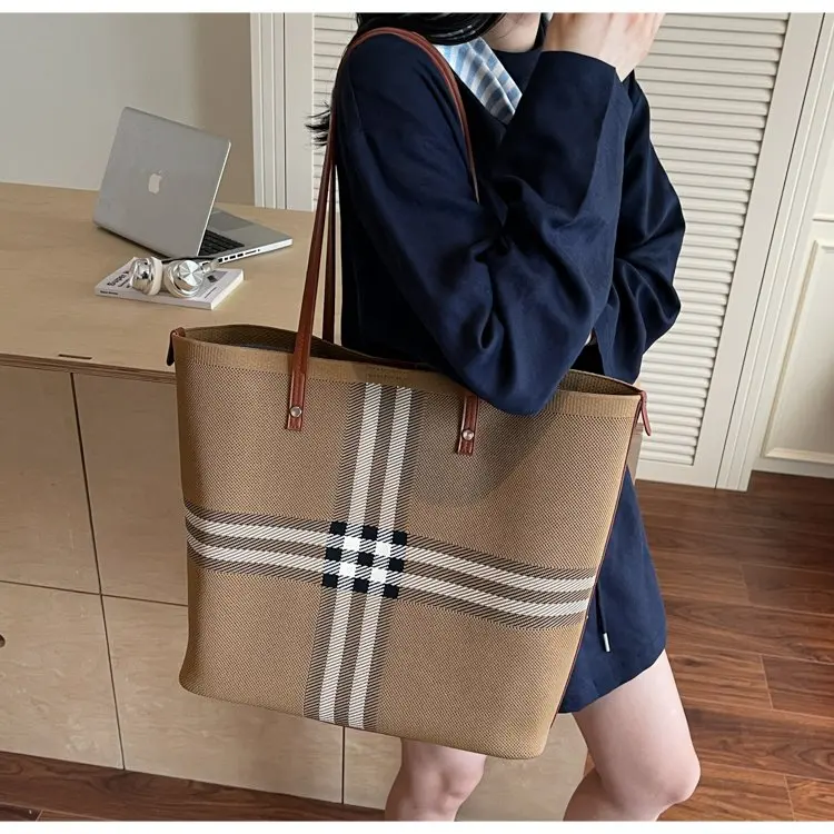 Elegant Leather Classic Designer Paris Fashion Large Capacity Diaper Bag For Women Best Superstar Show Chic Crossbody