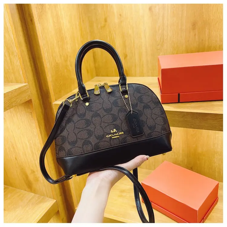 Paris fashion designer women's shoulder bag elegant women's chain strap crossbody bag luxurious zipper small square bag