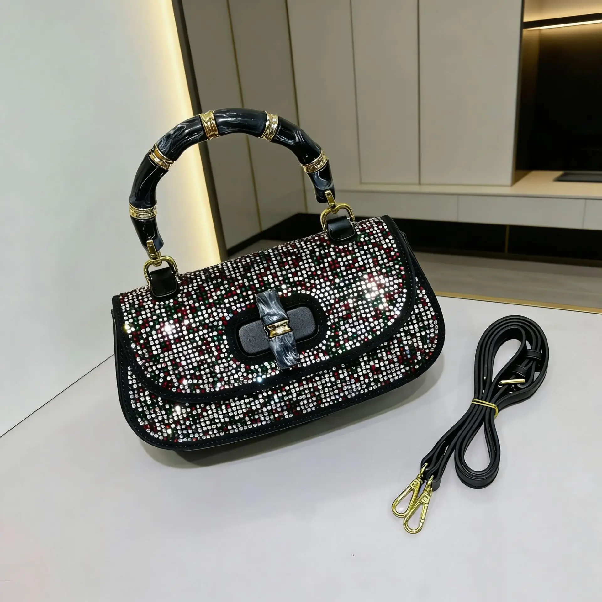 Elegant Leather Classic Designer Paris Fashion Large Capacity Women's Handbag Luxury Brand Practical And Stylish Diaper Bags