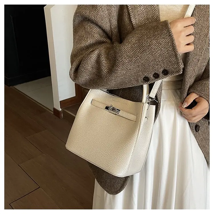 Trendy Textured Leather Diaper Bag Ladies Solid Color Satchel Square For Shopping Party Casual Minimalist High End Style