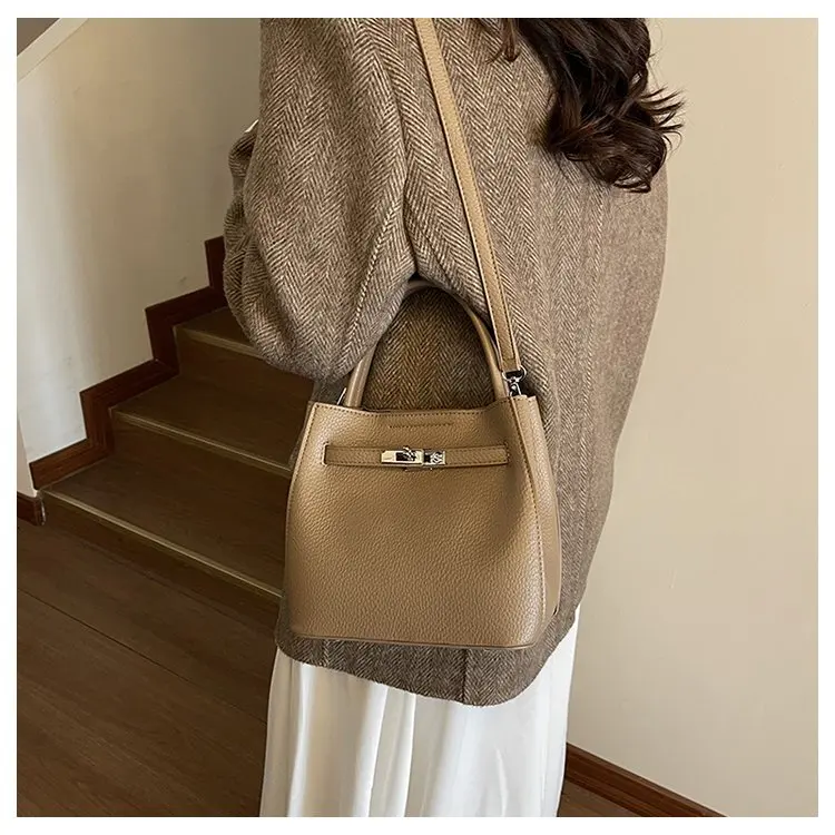 Trendy Textured Leather Diaper Bag Ladies Solid Color Satchel Square For Shopping Party Casual Minimalist High End Style