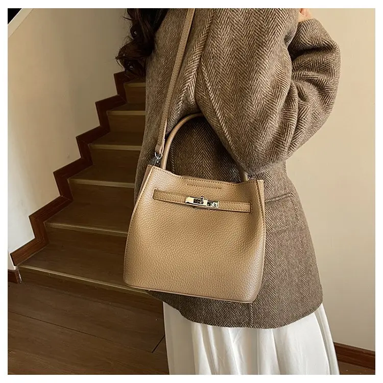 Trendy Textured Leather Diaper Bag Ladies Solid Color Satchel Square For Shopping Party Casual Minimalist High End Style