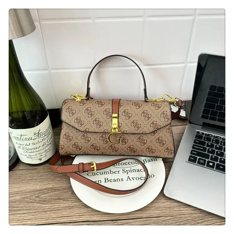 High-End Minimalist Diaper Bag: Elegant Crossbody Handbag For Women With Designer Logo And Large Capacity Vintage Tote