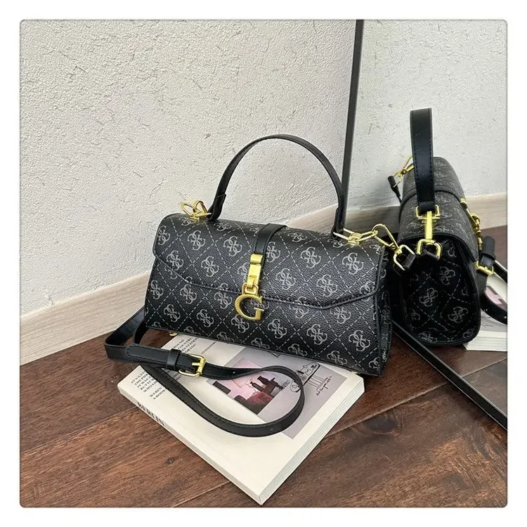 High-End Minimalist Diaper Bag: Elegant Crossbody Handbag For Women With Designer Logo And Large Capacity Vintage Tote