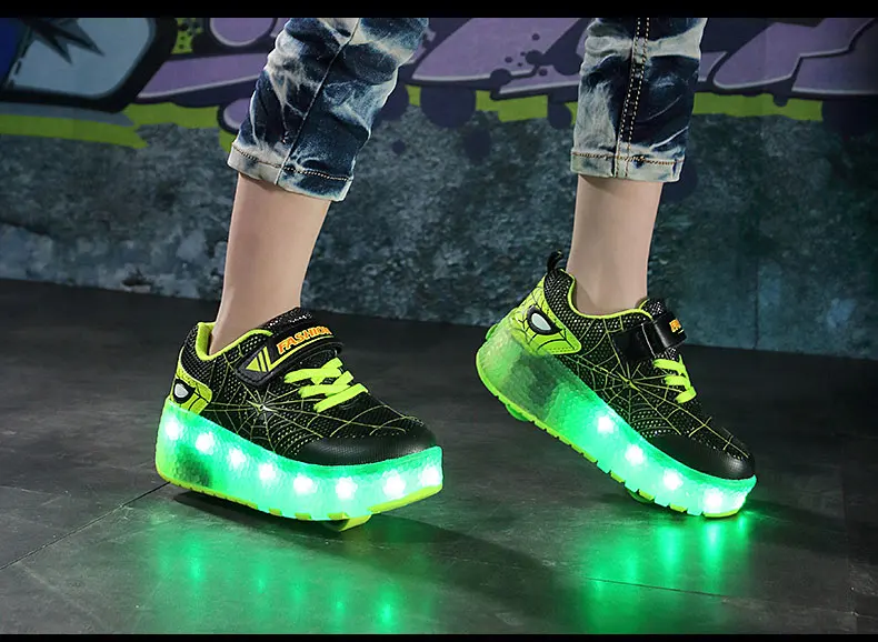 Boys Girls Roller Shoes LED Light Up USB Charging Children Roller Skate Casual Skateboarding Shoes Sports Shoes Kids Sneakers