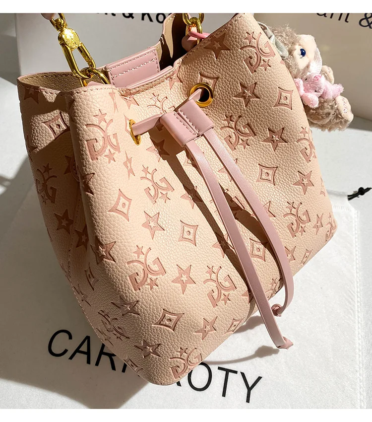 Trendy Parisian Elegant Diaper Bag For Women Chic Leather Crossbody Handbag Designer Minimalist Vintage Style Large Tote Bag