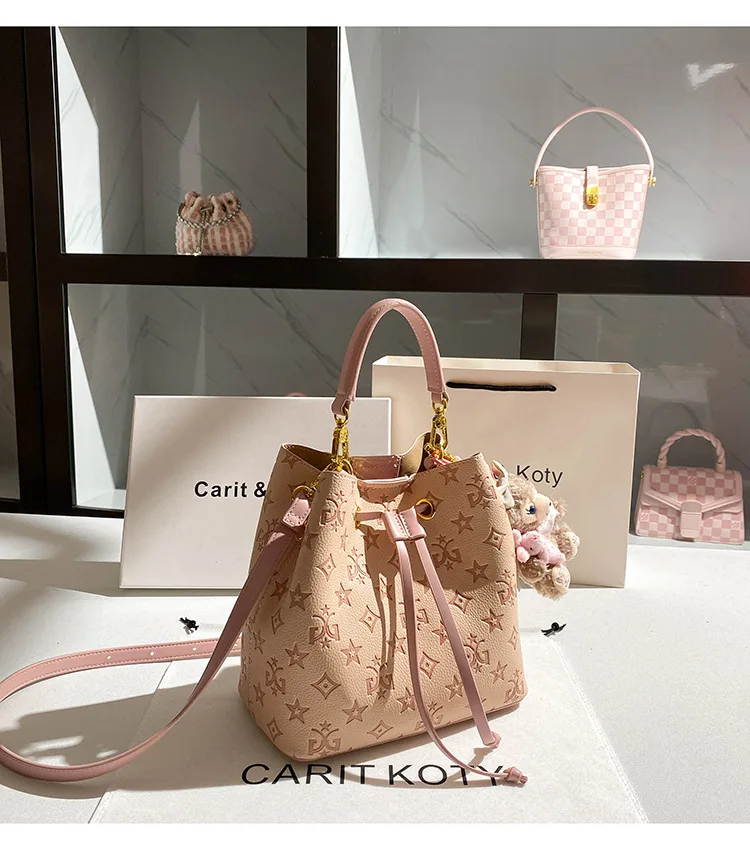 Trendy Parisian Elegant Diaper Bag For Women Chic Leather Crossbody Handbag Designer Minimalist Vintage Style Large Tote Bag