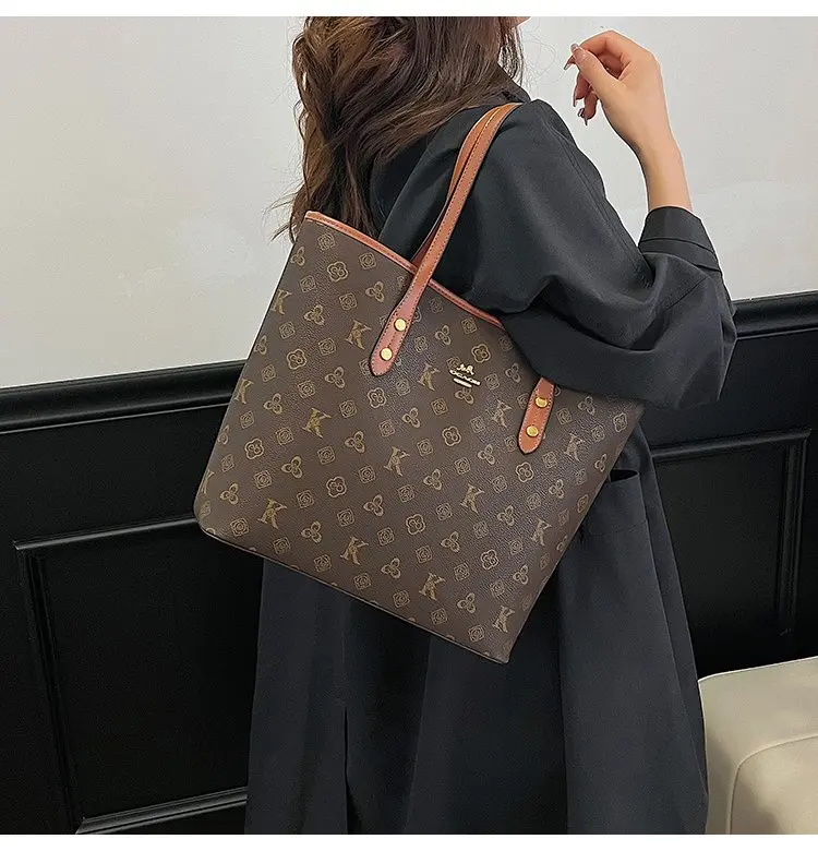 Fashionable Textured Retro Diaper Bag For Women Trendy Crossbody Handbag Luxury Designer Leather Elegant Shoulder Tote Large