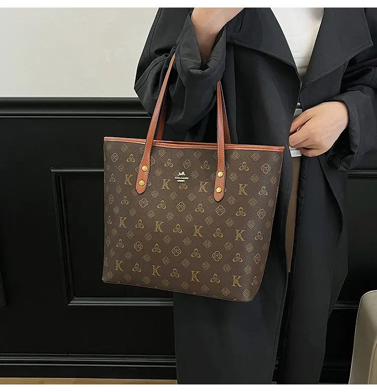 Fashionable Textured Retro Diaper Bag For Women Trendy Crossbody Handbag Luxury Designer Leather Elegant Shoulder Tote Large