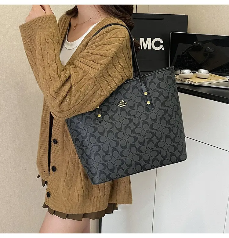 Fashionable Textured Retro Diaper Bag For Women Trendy Crossbody Handbag Luxury Designer Leather Elegant Shoulder Tote Large