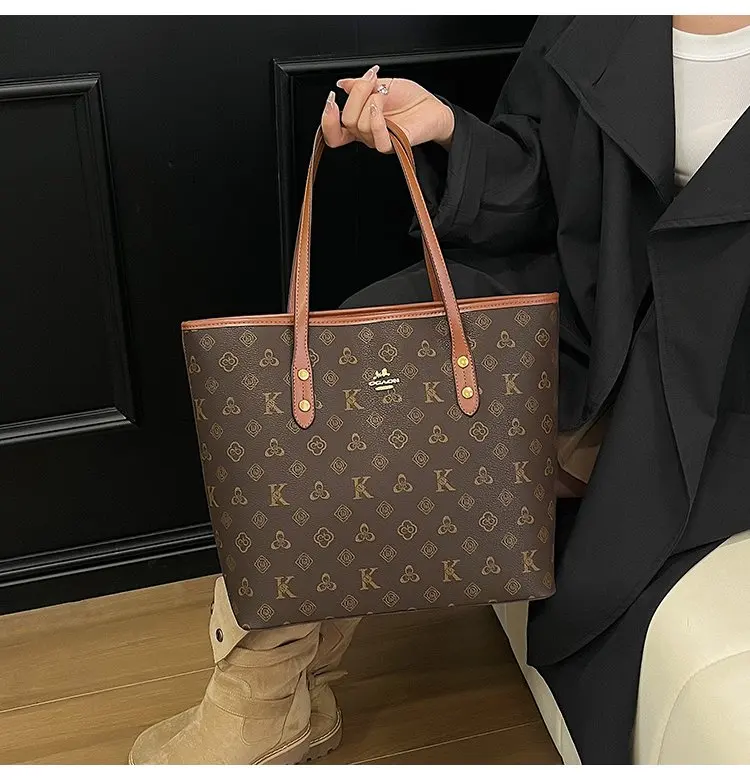 Fashionable Textured Retro Diaper Bag For Women Trendy Crossbody Handbag Luxury Designer Leather Elegant Shoulder Tote Large