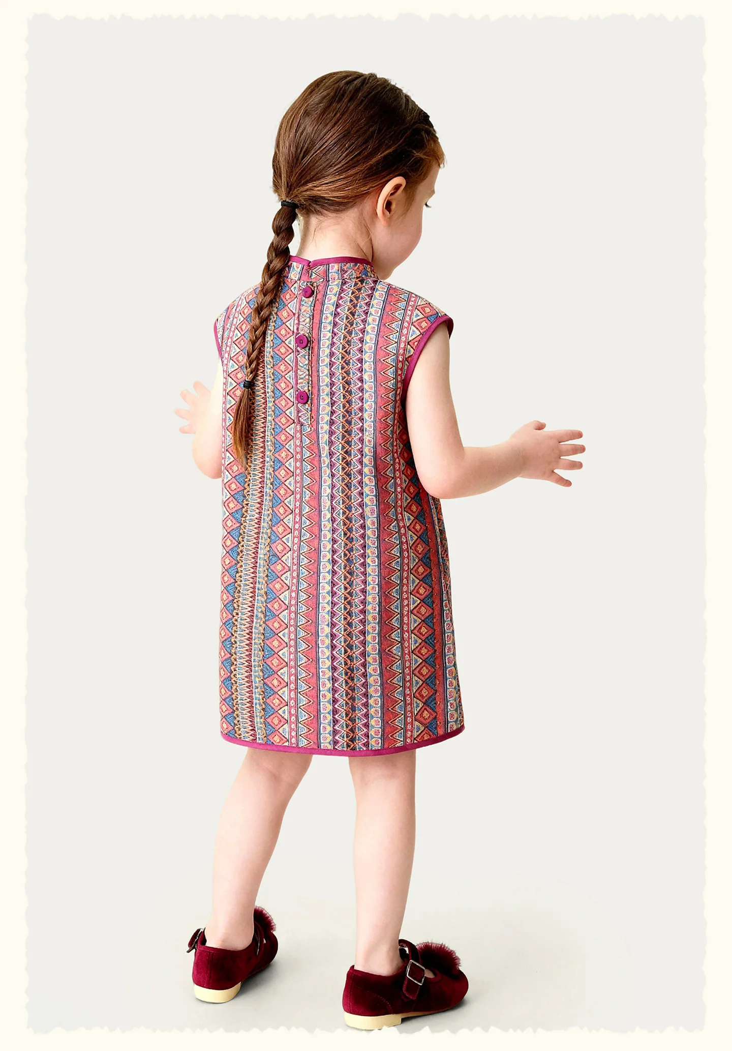 Amila 2026 Summer New Girls' Dress, New Chinese Style Retro Pattern Pan Buckle Stand Up Collar Cheongsam Skirt