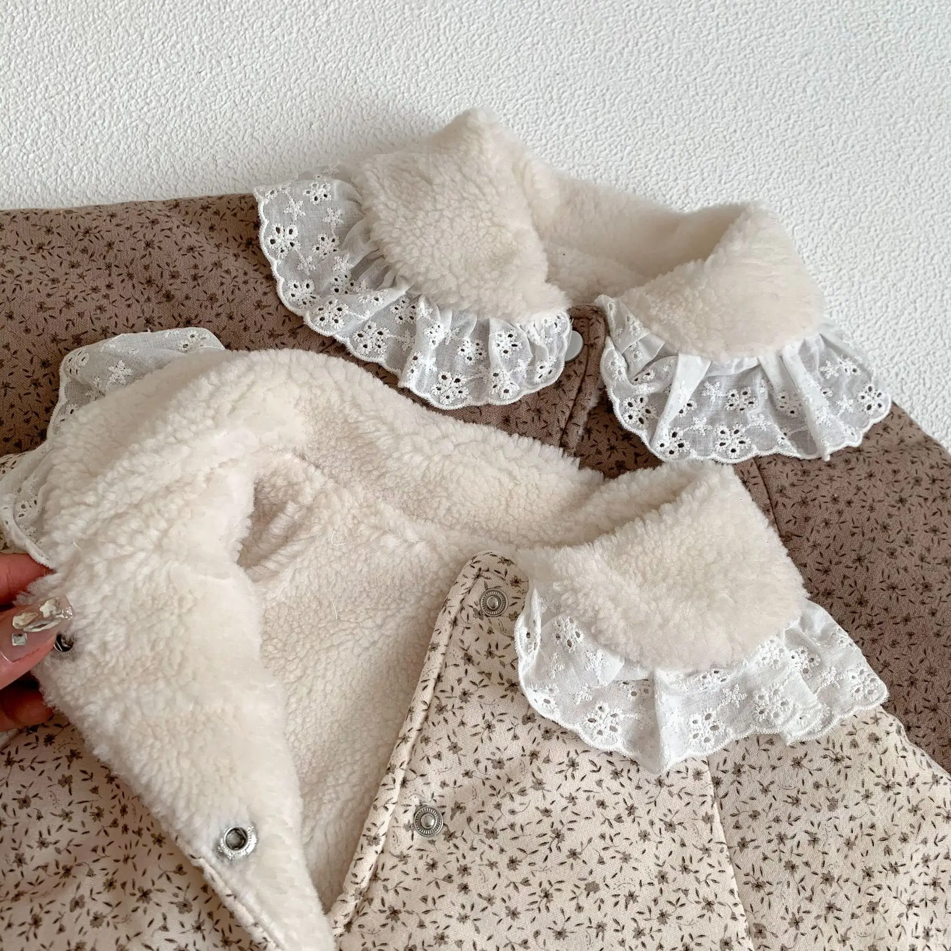 2026 Winter Plush Thicken Baby Romper Toddler Girls Boys Jumpsuit One-Pieces Bodysuits Baby Padded Thickened Crawling Suit